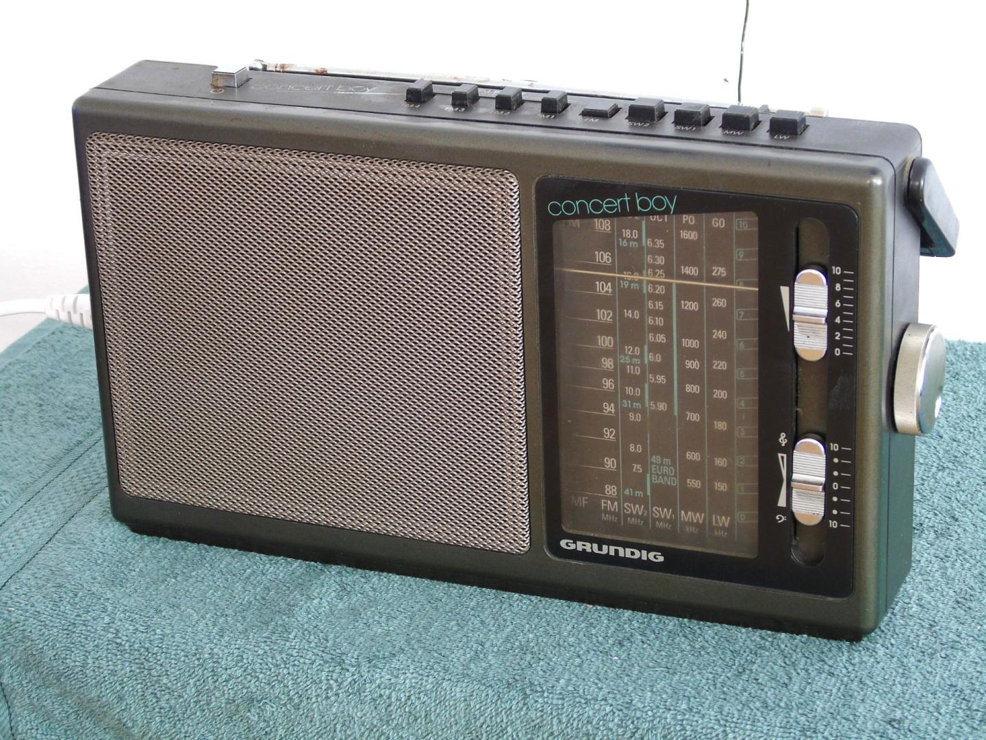 Radio Grundig Concert Boy 225 sprawne. DOSTAWA.