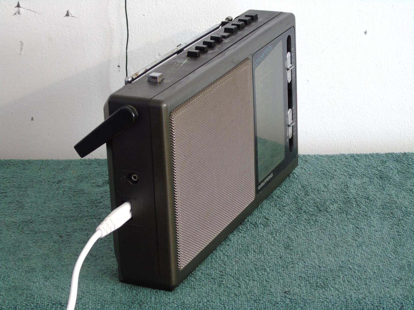 Radio Grundig Concert Boy 225 sprawne. DOSTAWA.