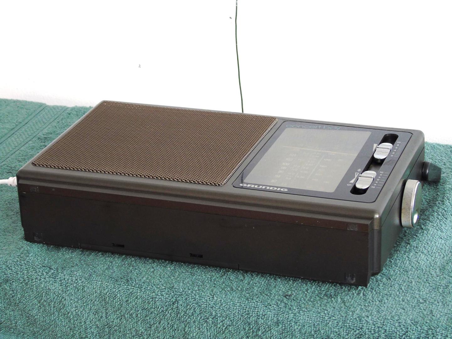 Radio Grundig Concert Boy 225 sprawne. DOSTAWA.