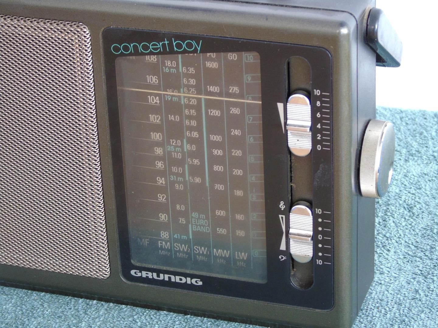 Radio Grundig Concert Boy 225 sprawne. DOSTAWA.