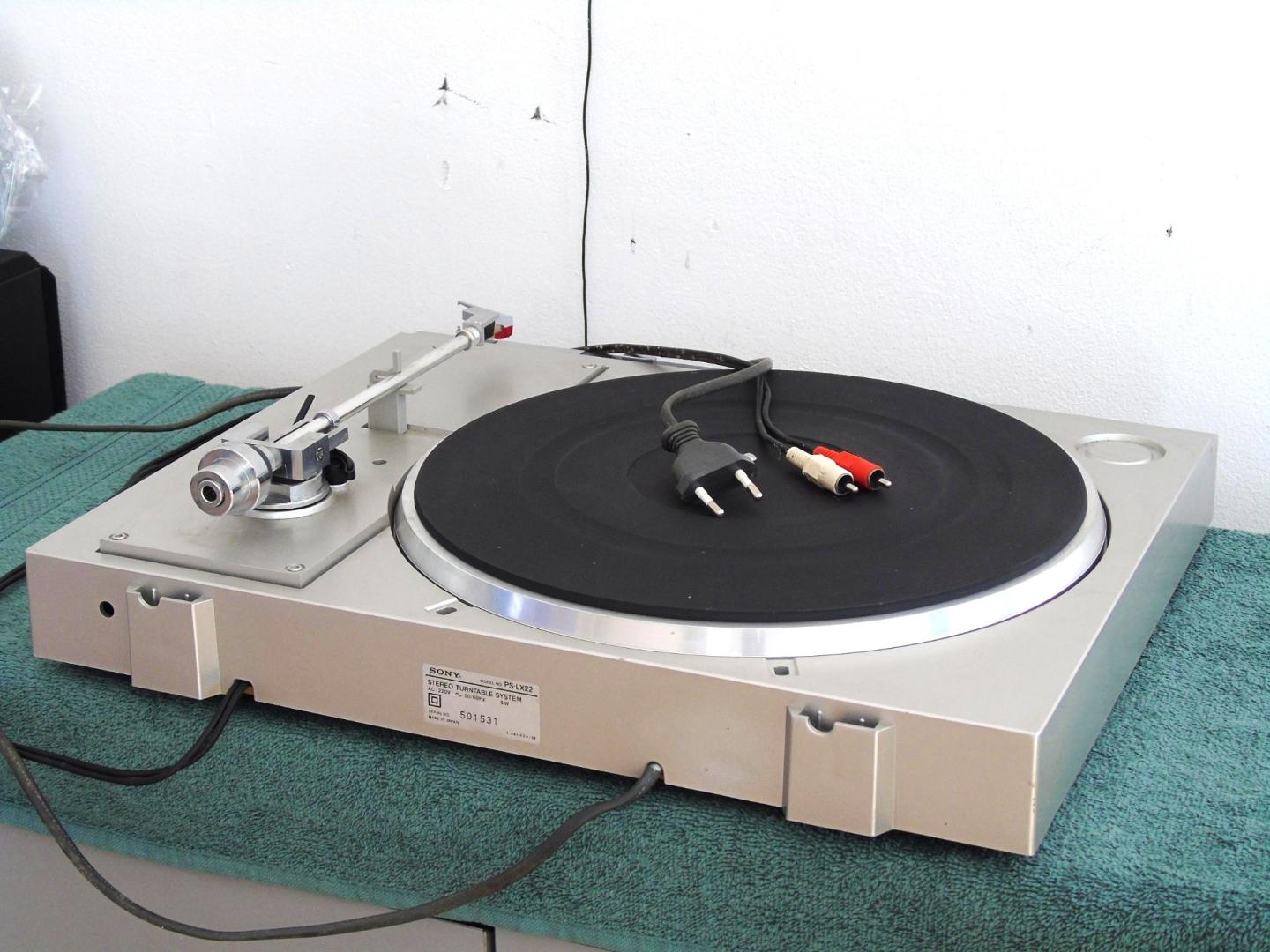 gramofon sony ps-lx22. direct drive. pół-automat igła. dstawa
