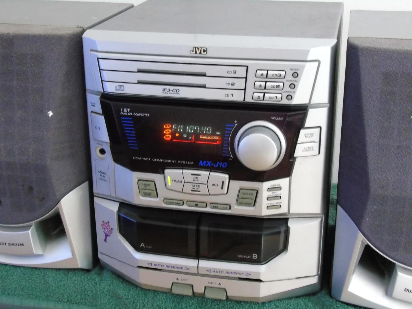 wieża jvc kolumny radio aux mocna. dostawa.