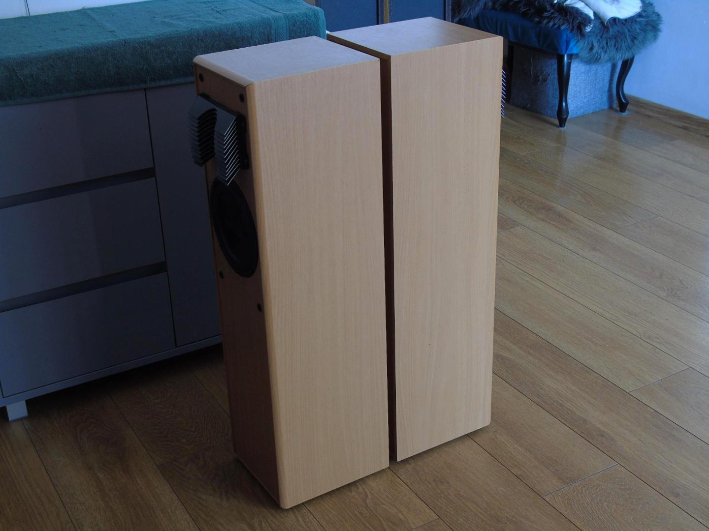 Wysokie kolumny audio 2x 100 wat fajne stereo. DOSTAWA.