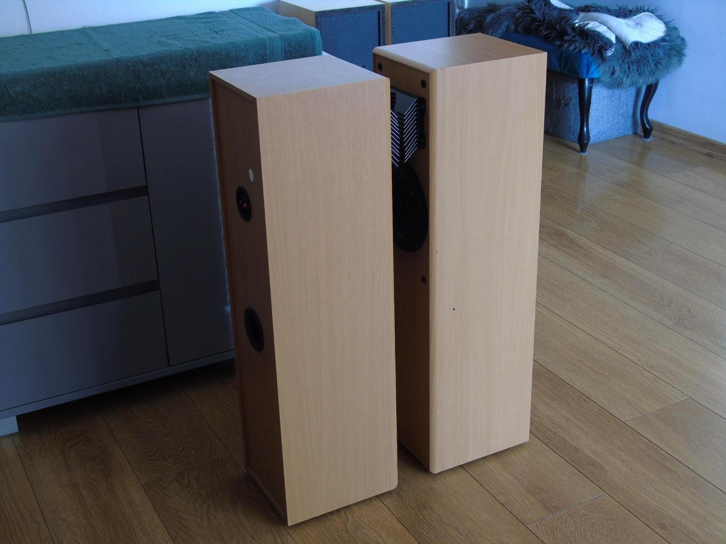 Wysokie kolumny audio 2x 100 wat fajne stereo. DOSTAWA.