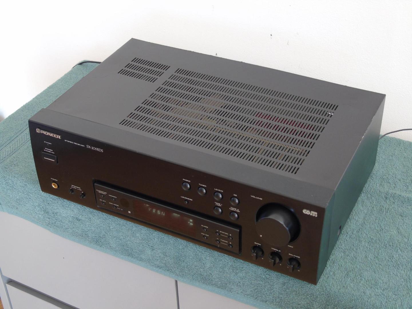Japoński amplituner Pioneer SX-205 RDS 370 wat sprawny. WYSYŁKA