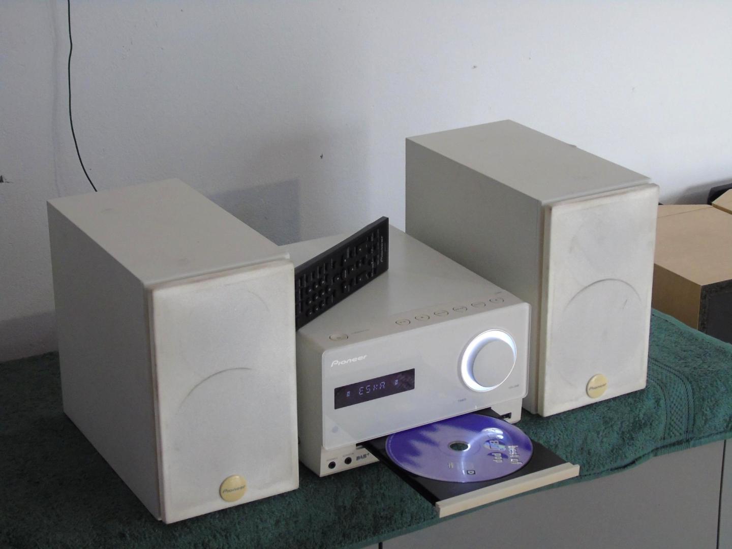 wieża stereo pioneer pilot usb mp-3 bt cd radio dab rds 2x aux kol. do