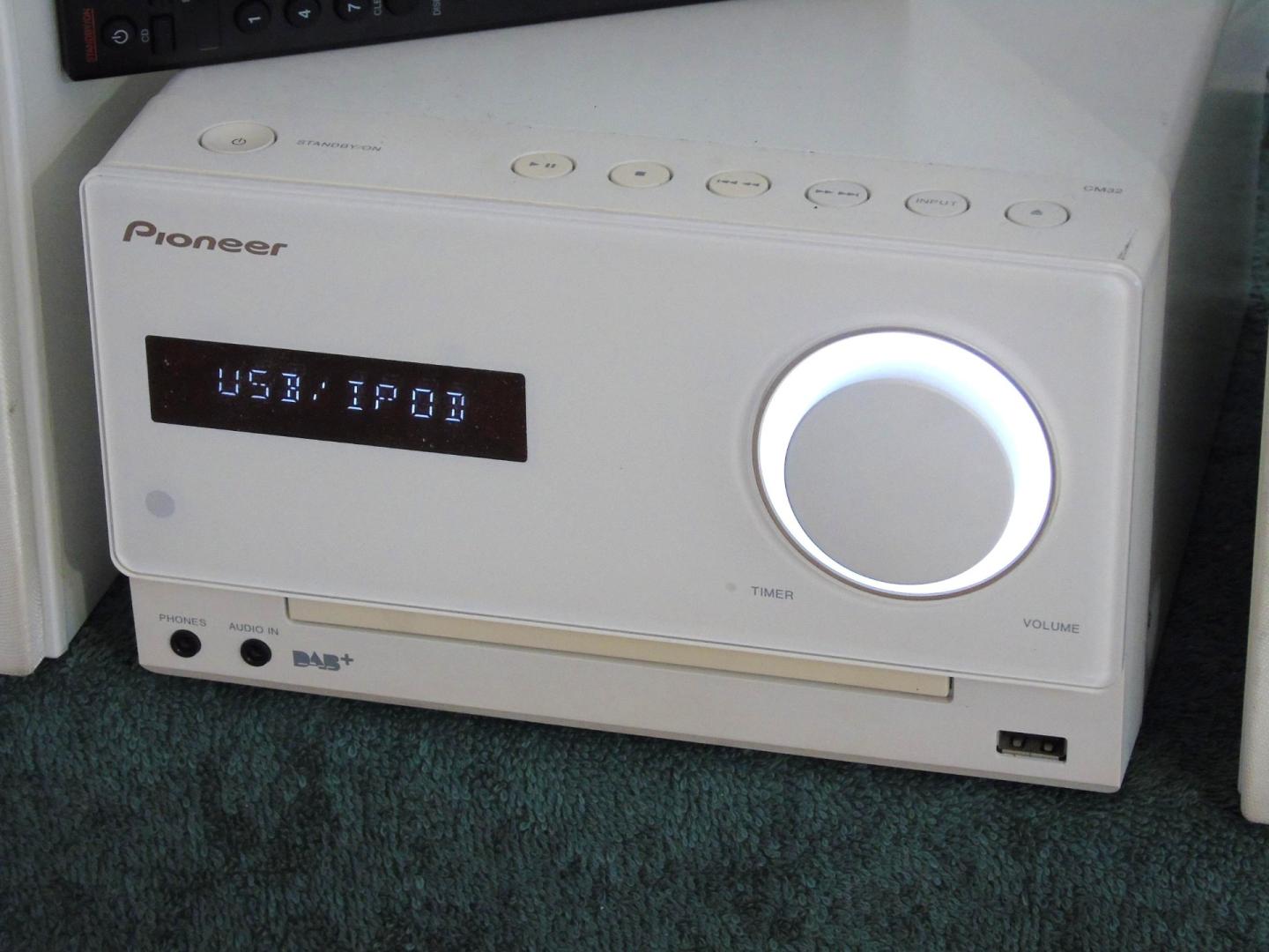wieża stereo pioneer pilot usb mp-3 bt cd radio dab rds 2x aux kol. do