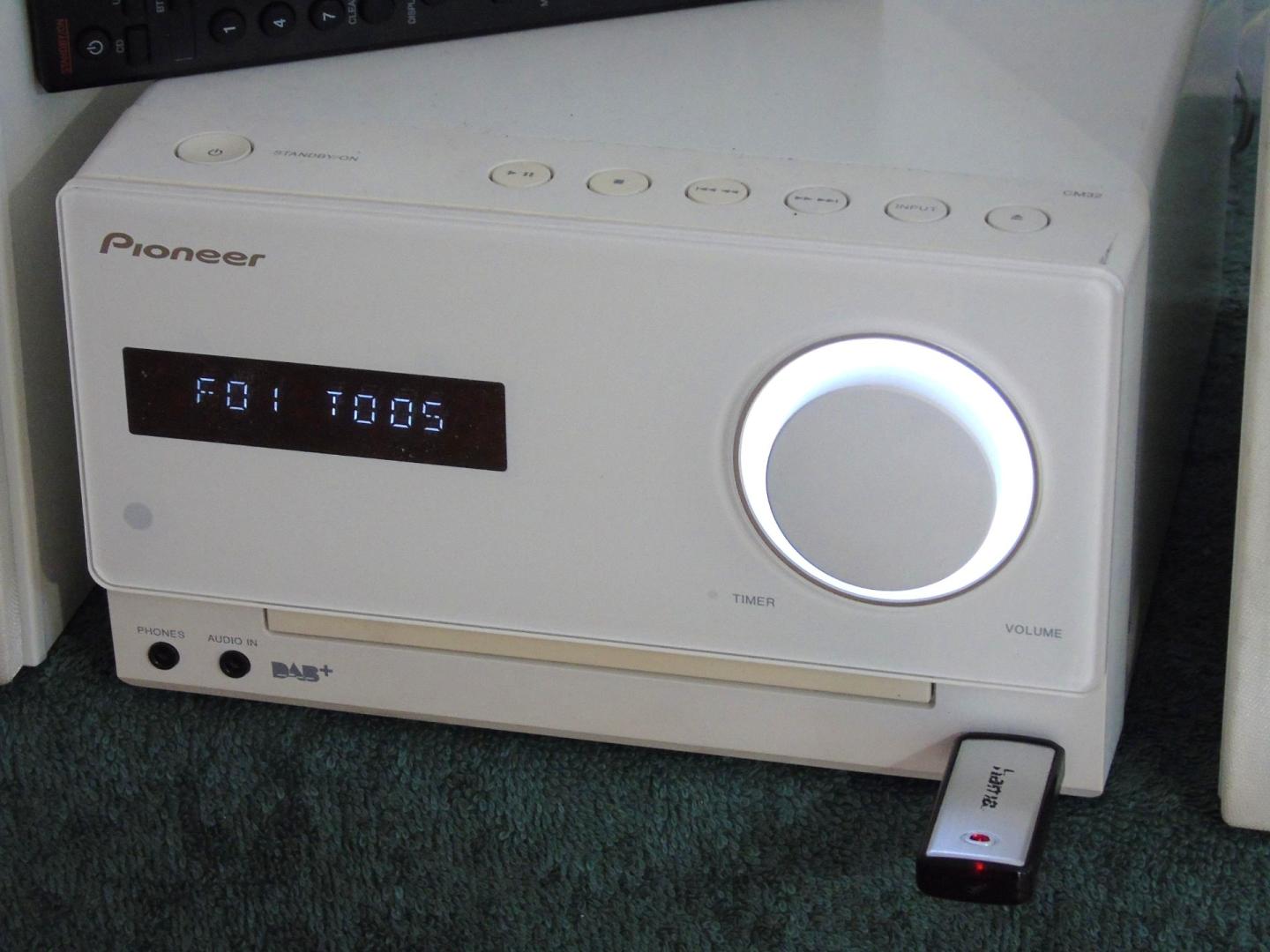 wieża stereo pioneer pilot usb mp-3 bt cd radio dab rds 2x aux kol. do