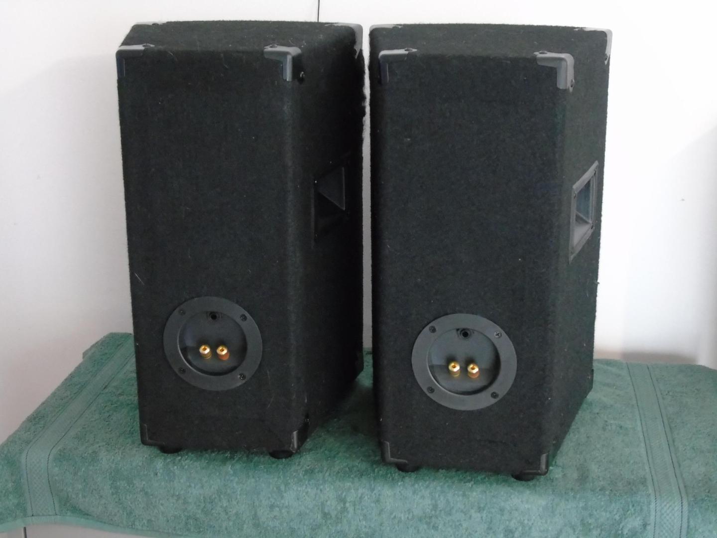 Kolumny estradowe McGrey-8 mocne 2x 300 wat. sprawne. DOSTAWA.