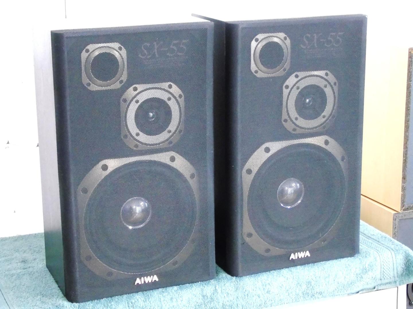 Świetne kolumny stereo Aiwa SX-55 ładne. DOSTAWA