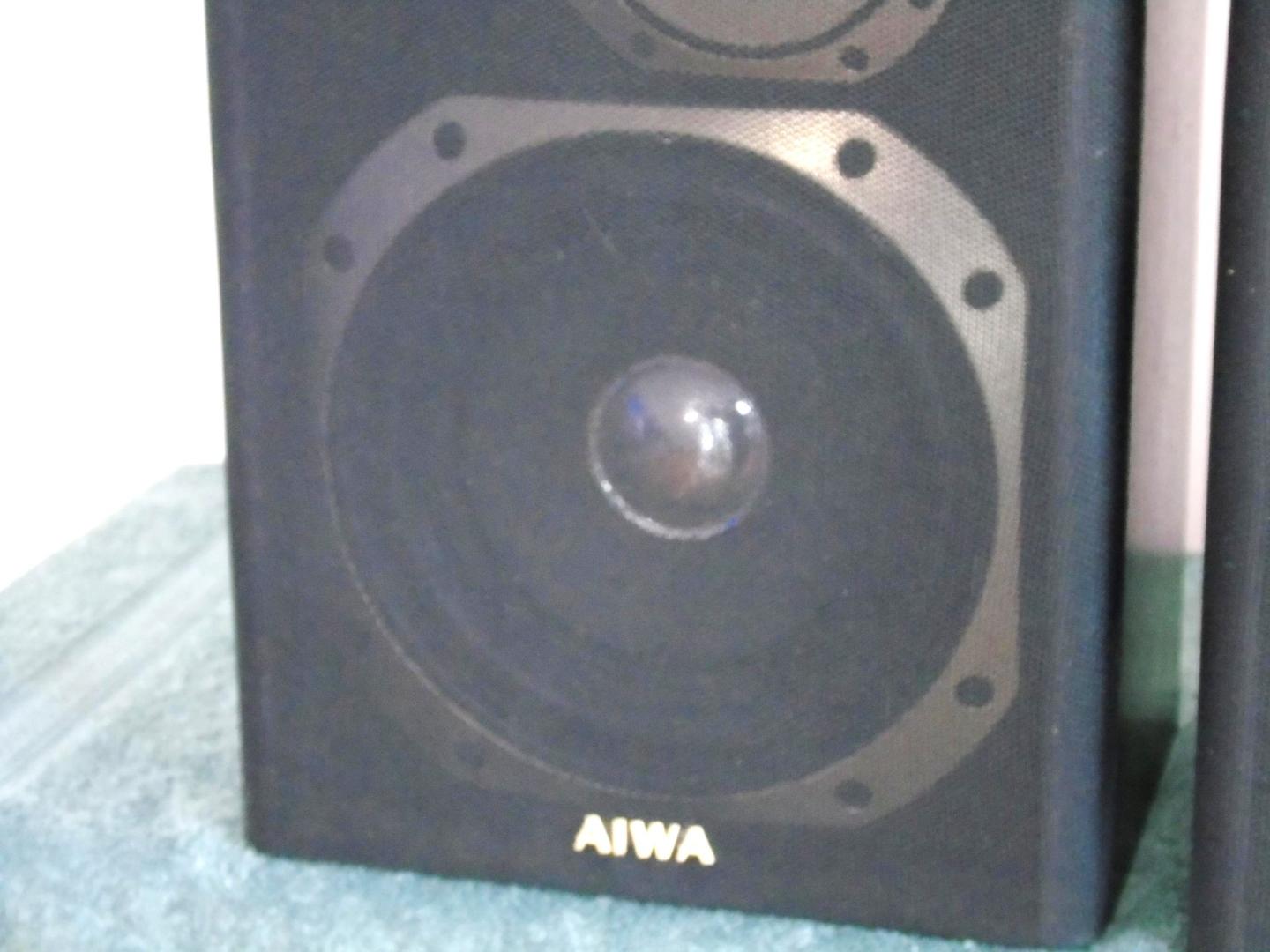 Świetne kolumny stereo Aiwa SX-55 ładne. DOSTAWA