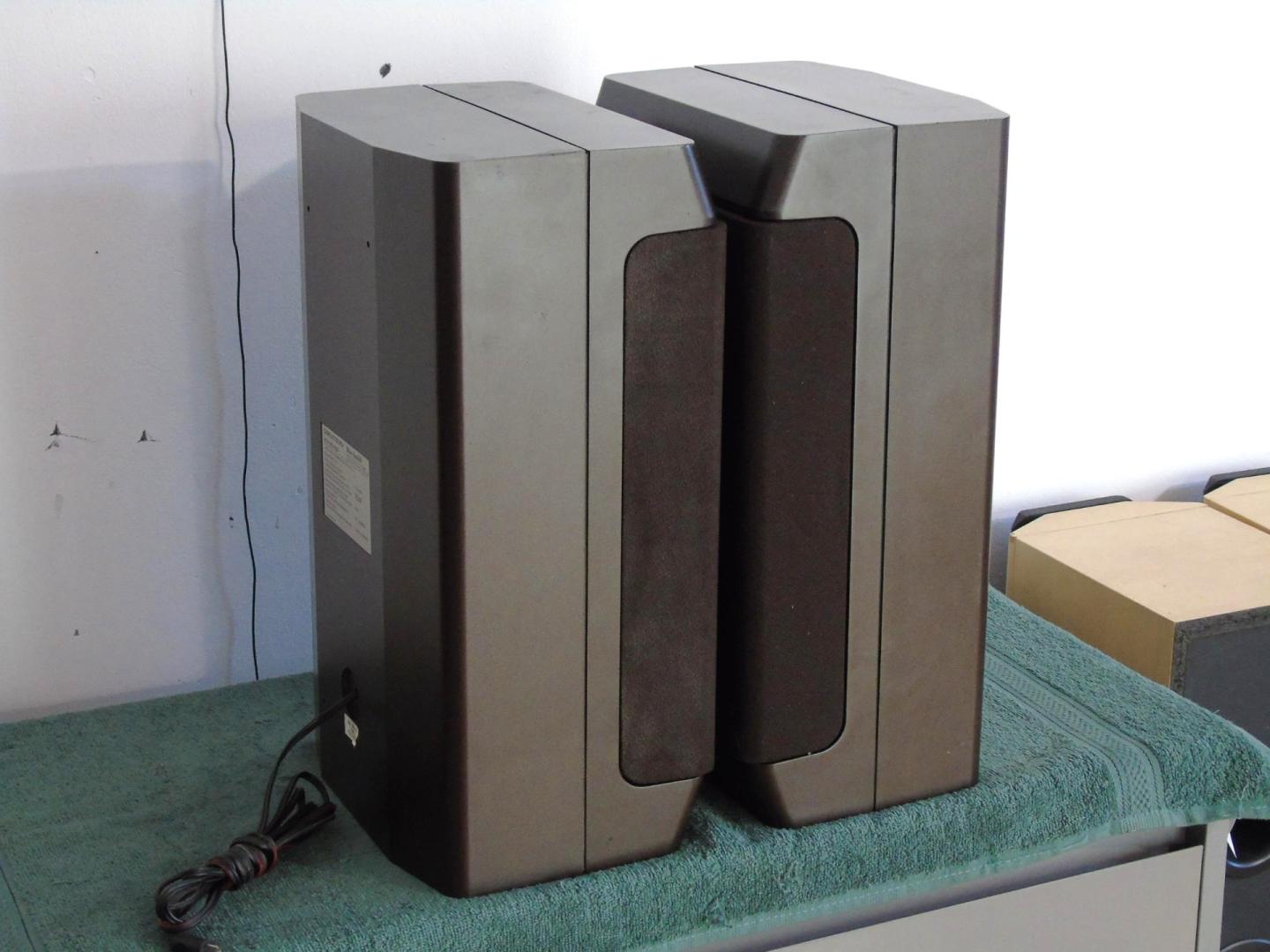 Kolumny Grundig M-630 sprawne świetne stereo. WYSYŁKA.