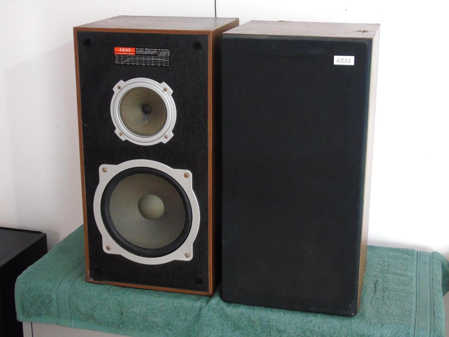 Kolumny audio Akai SR-H30 świetne stereo Vintage. DOSTAWA