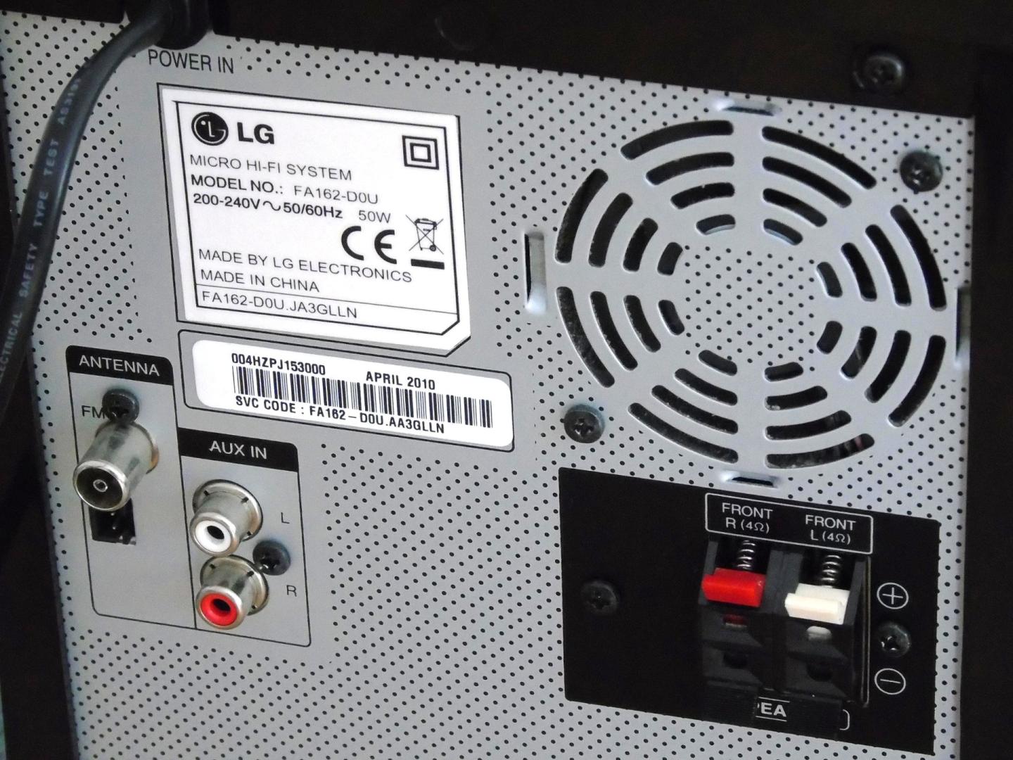 wieża z usb cd aux i pilotem lg sprawna i mocna. dostawa