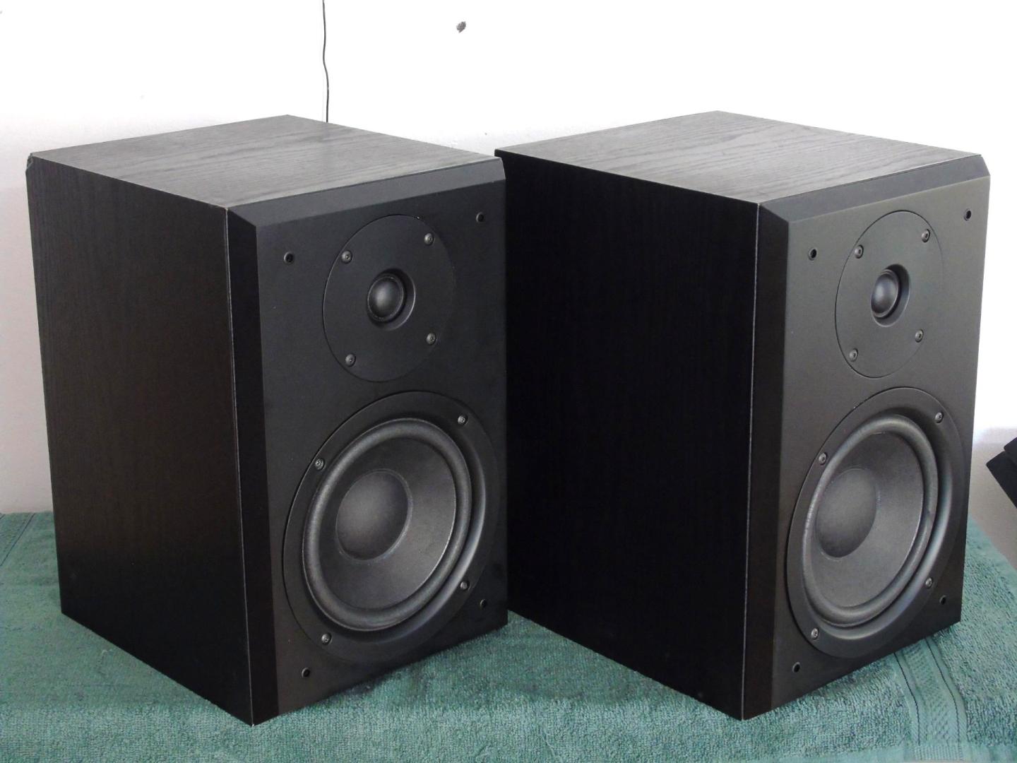 Kolumny Kendo Status Line świetne monitory stereo. DOSTAWA