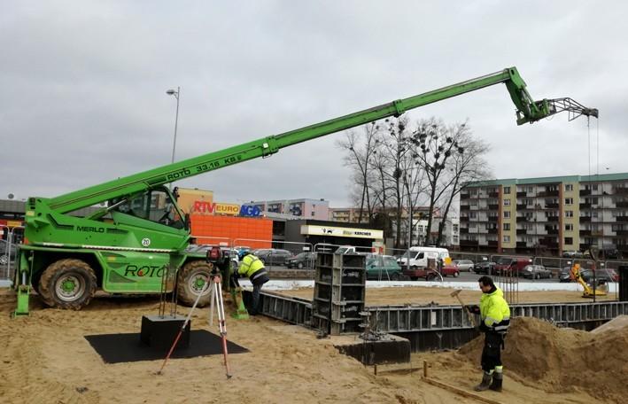 Wynajem ładowarek teleskopowych - ładowarki Merlo Manitou Dieci
