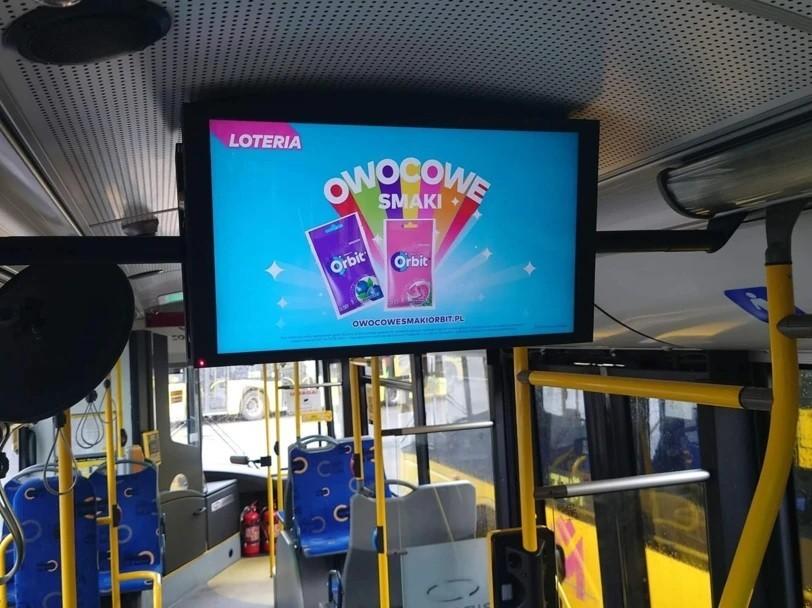 Reklama na ekranach LCD w komunikacji miejskiej na Śląsku