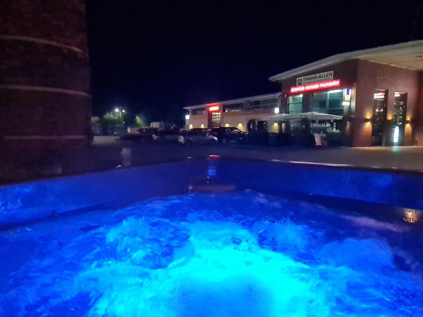 Jacuzzi całoroczne energooszczędne na ropę Fabrycznie nowe od Dealera