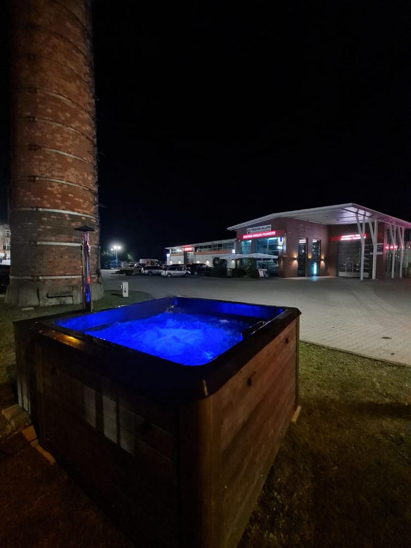 Jacuzzi całoroczne energooszczędne na ropę Fabrycznie nowe od Dealera