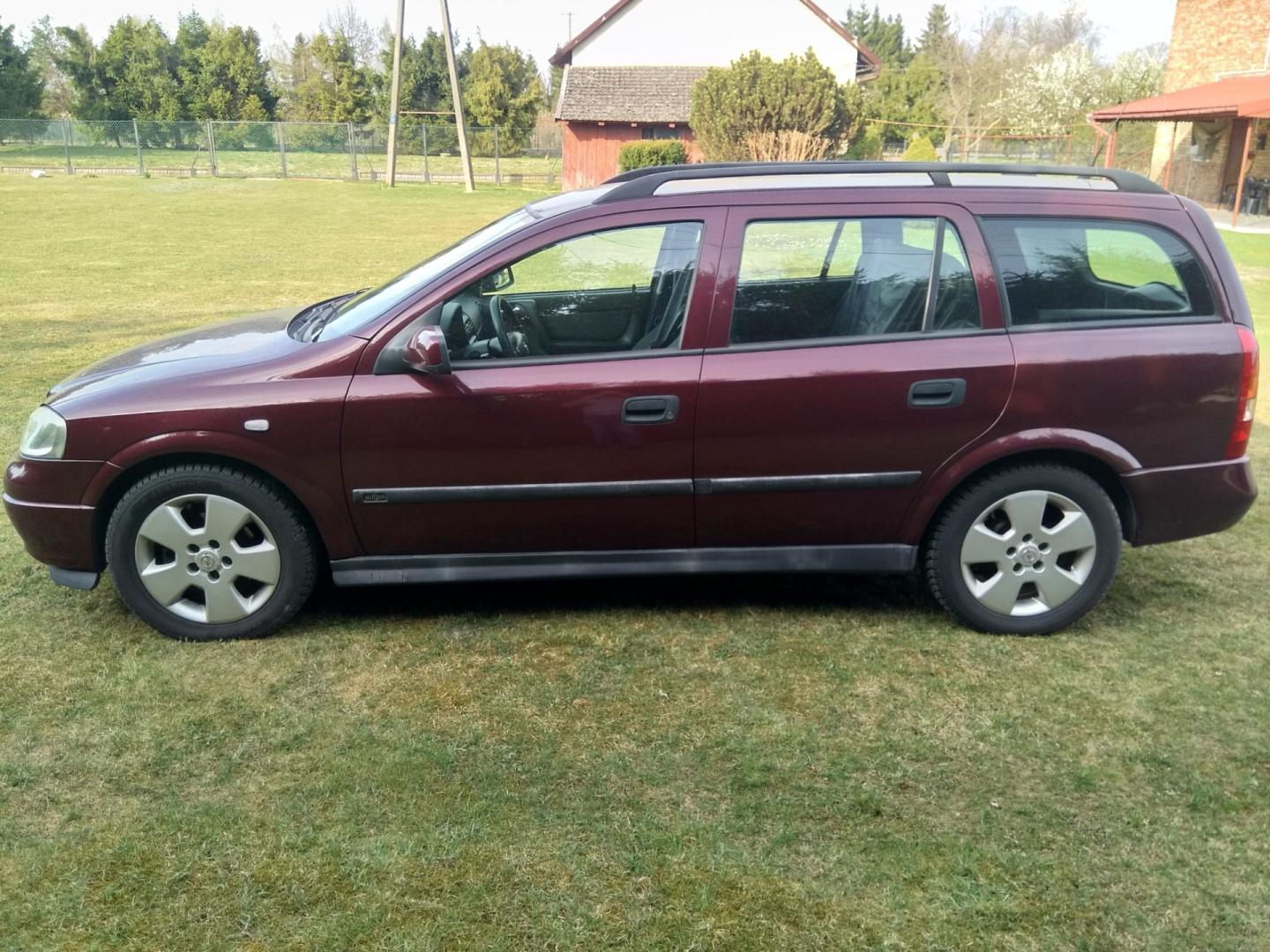 Opel Astra G/2002r./217tys./bez grama korozji/nowe opony/nowe OC/alu16