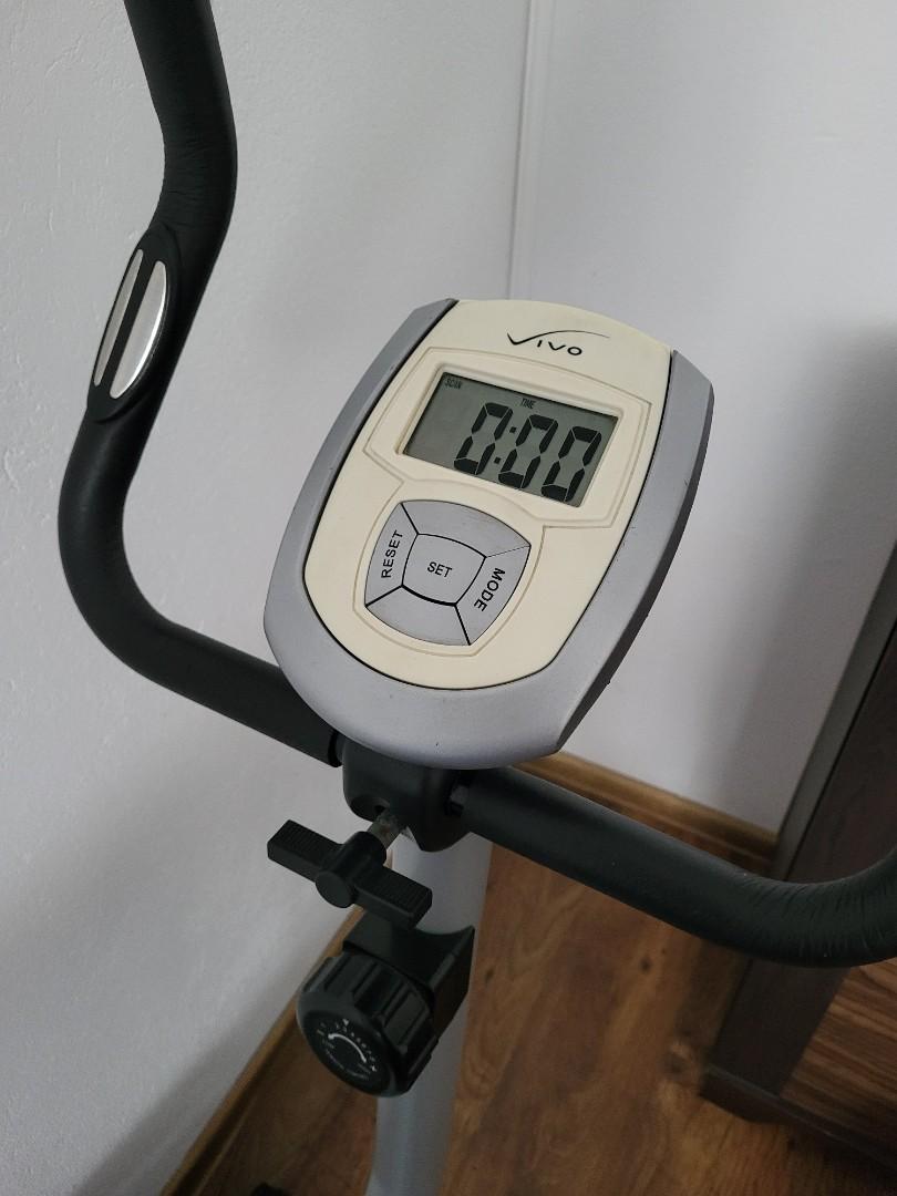 Biały rowerek stacjonarny z komputerem treningowym rower do ćwiczeń