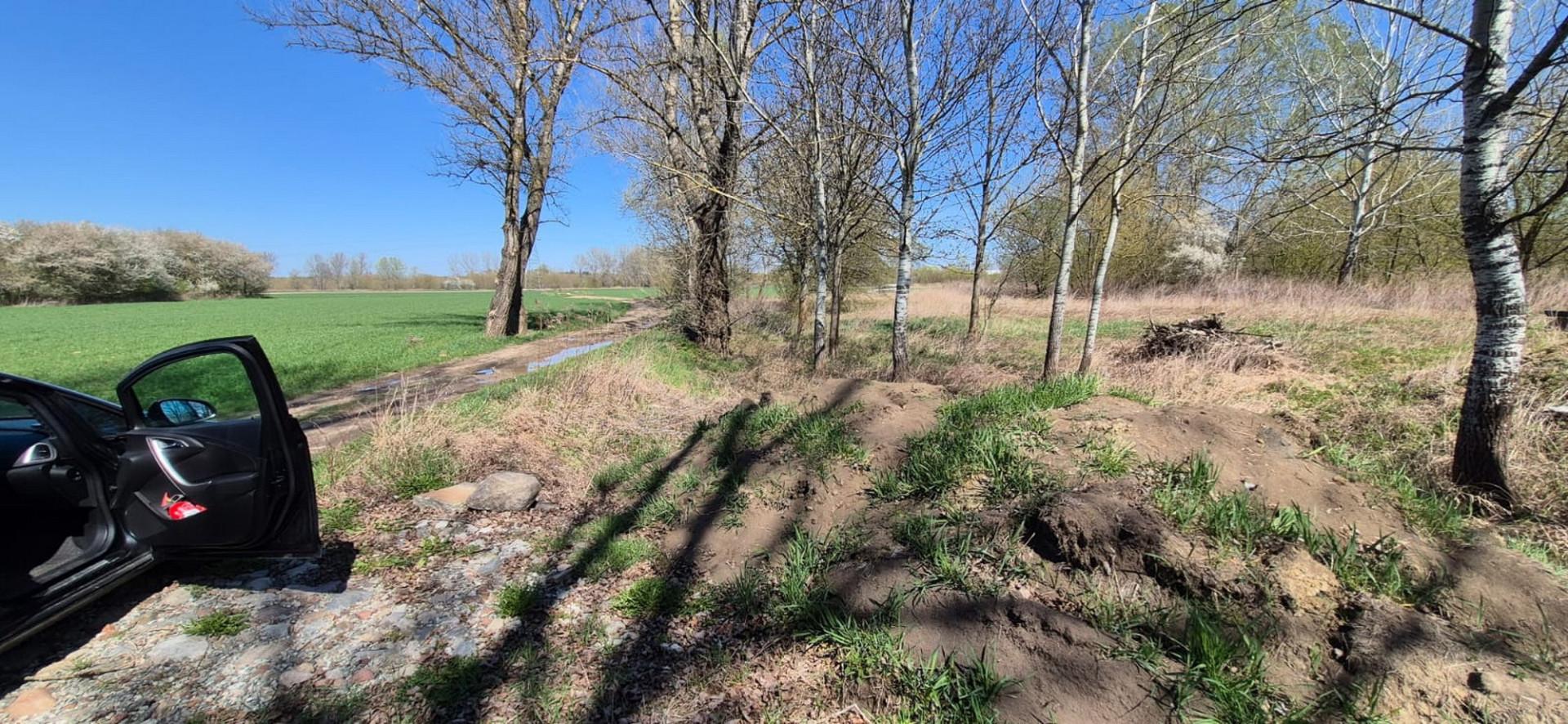 Czarna gm. Lańcut działka 10 arów nad Wisłokiem
