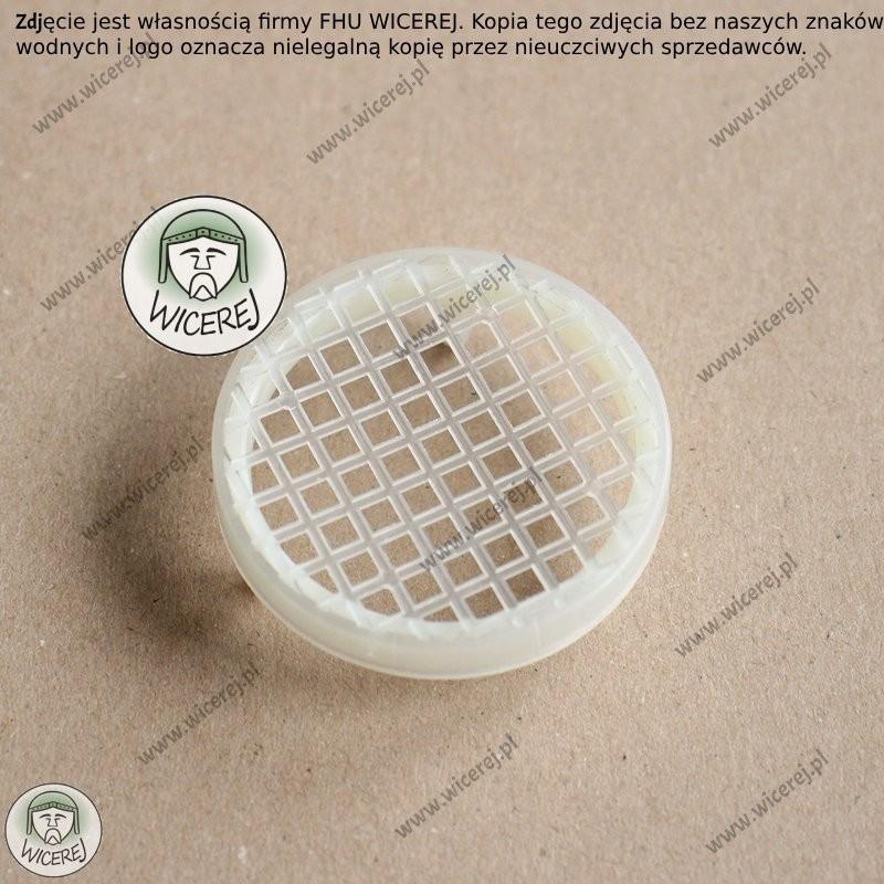 Kołpak do poddawania matki pszczelej, izolator, Izolacja matek pszczel