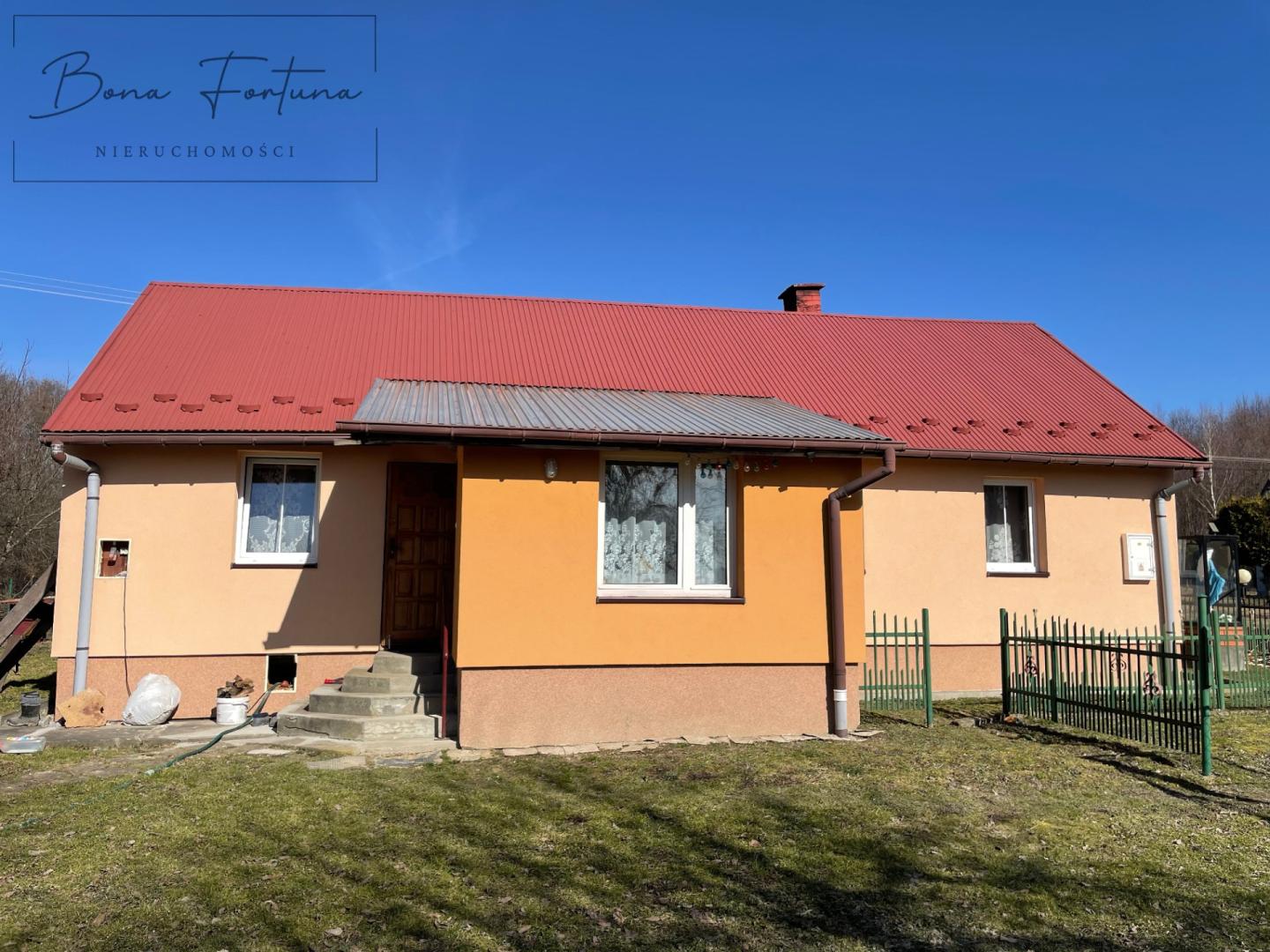 Drewniany dom w Osobnicy gm. Jasło gospodarstwo rolno-leśne 1,4846 ha