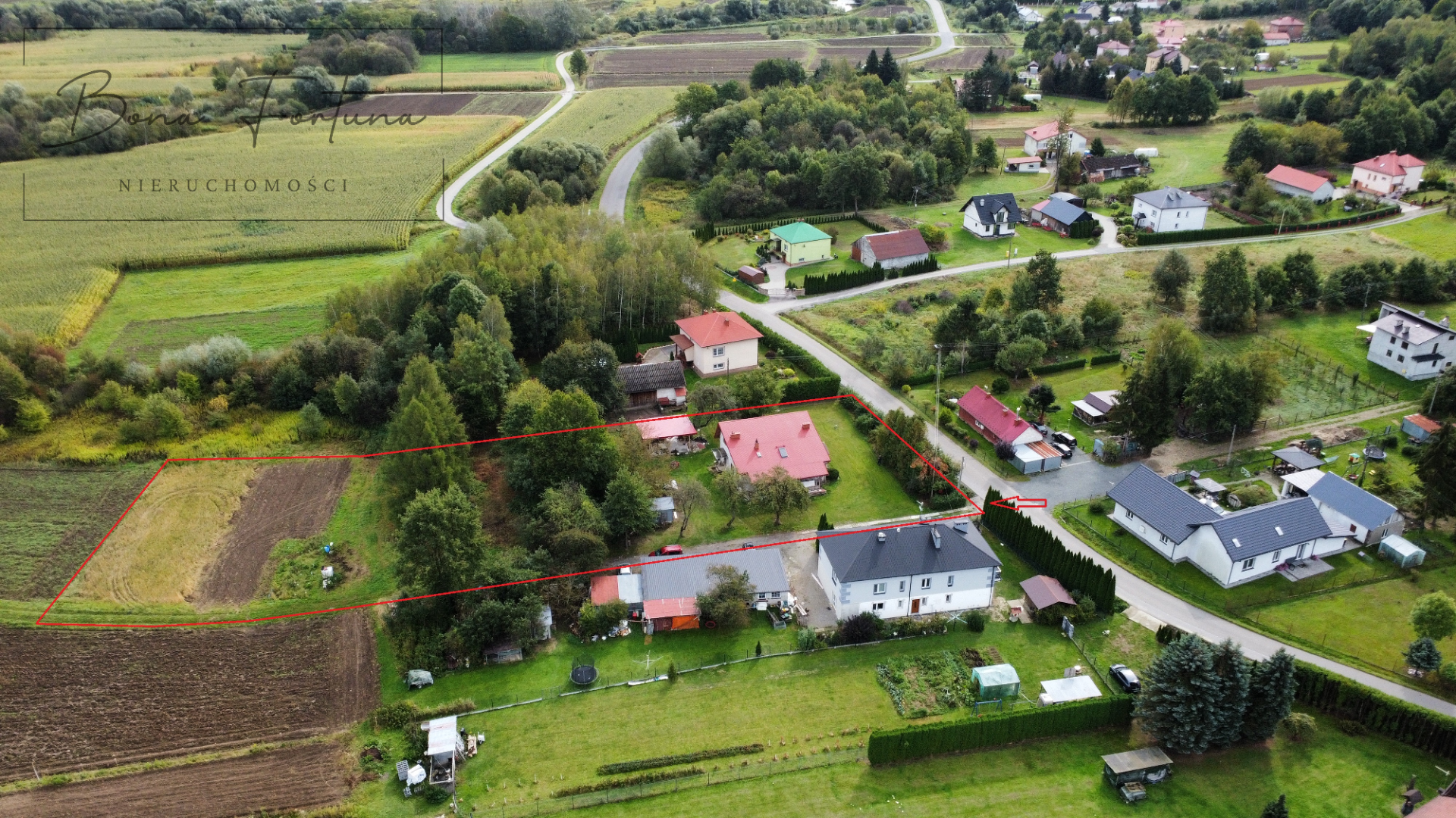 Częściowo wykończony dom 160 m2 na dużej działce 0,4354 ha, Pusta Wola