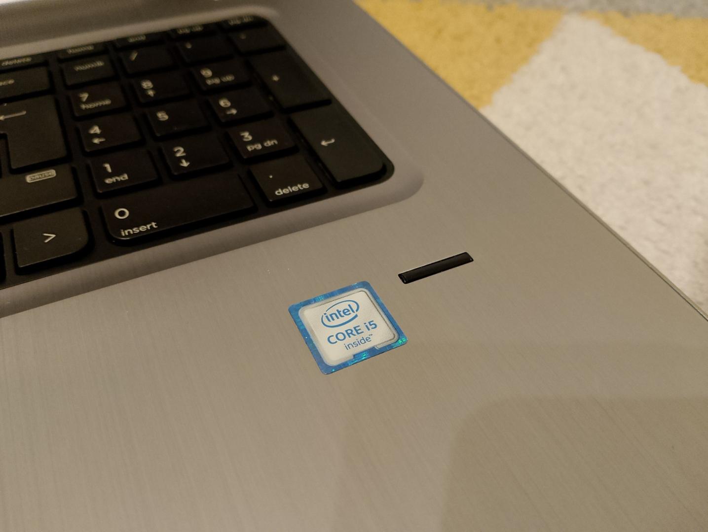 Duży laptop do pracy 17.3 cala FHD