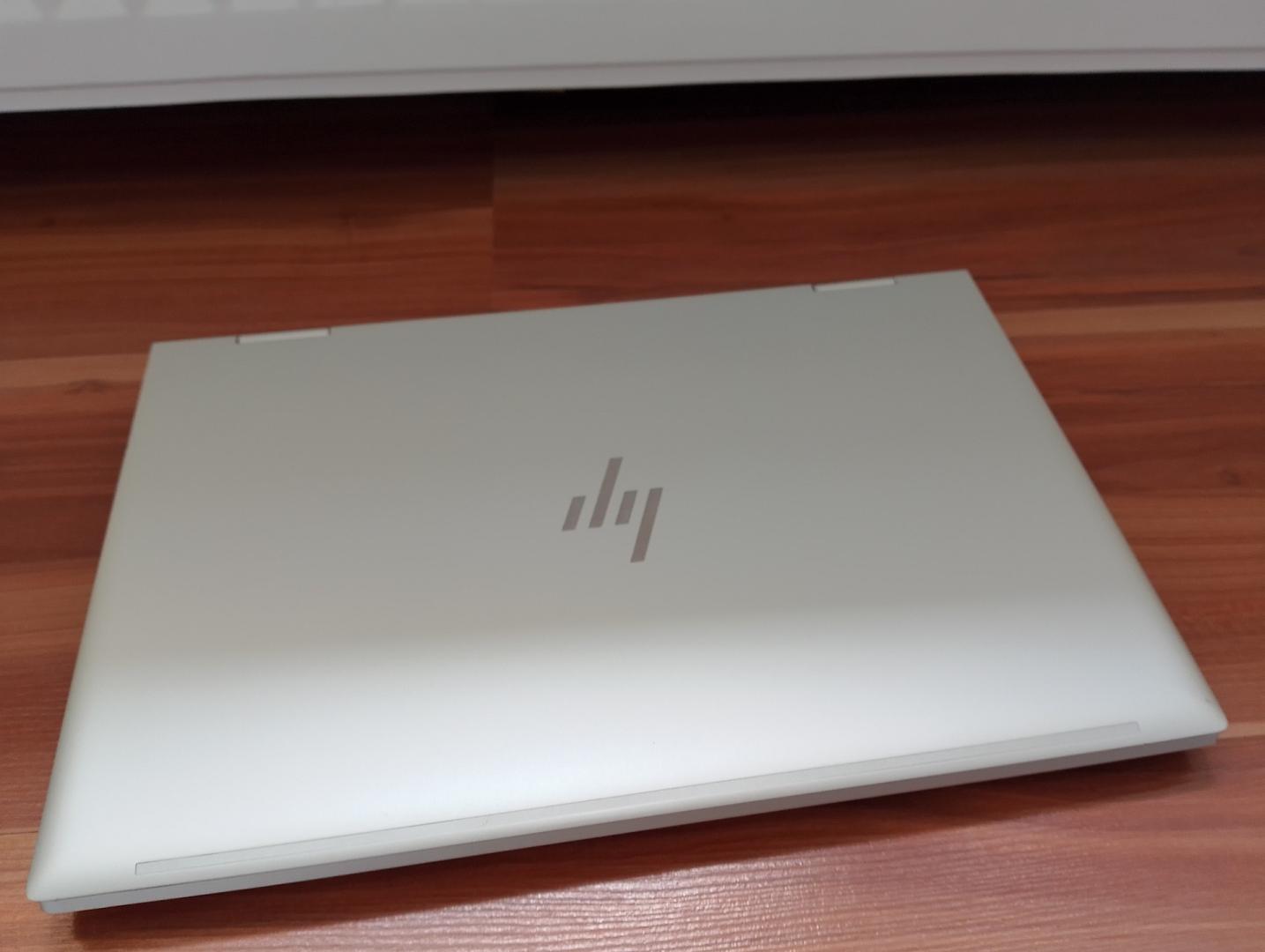 HP Elitebook 830 G8 x360 obracany dotyk