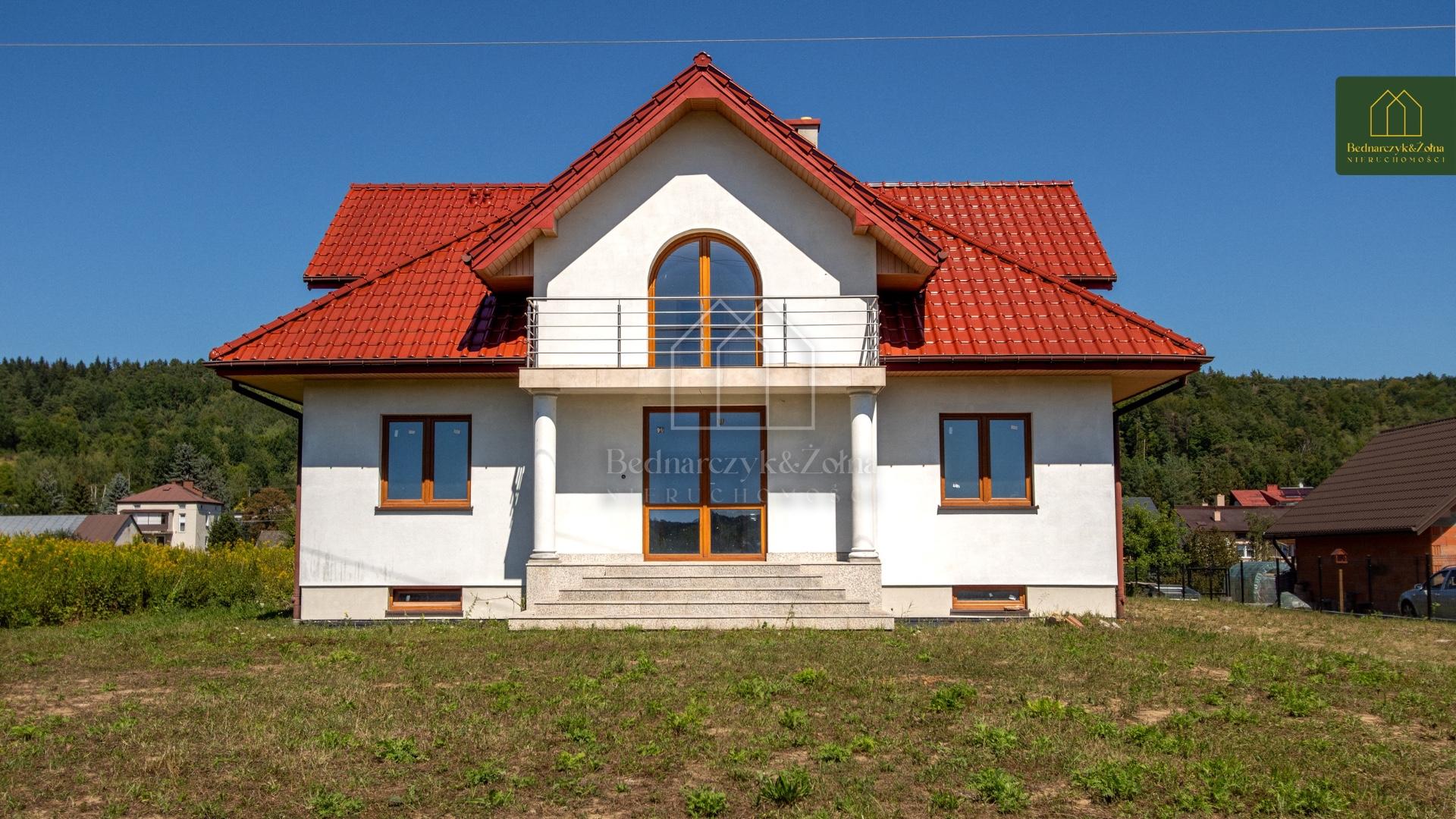 Przestronny dom z dużą działką - Jasło, Krajowice