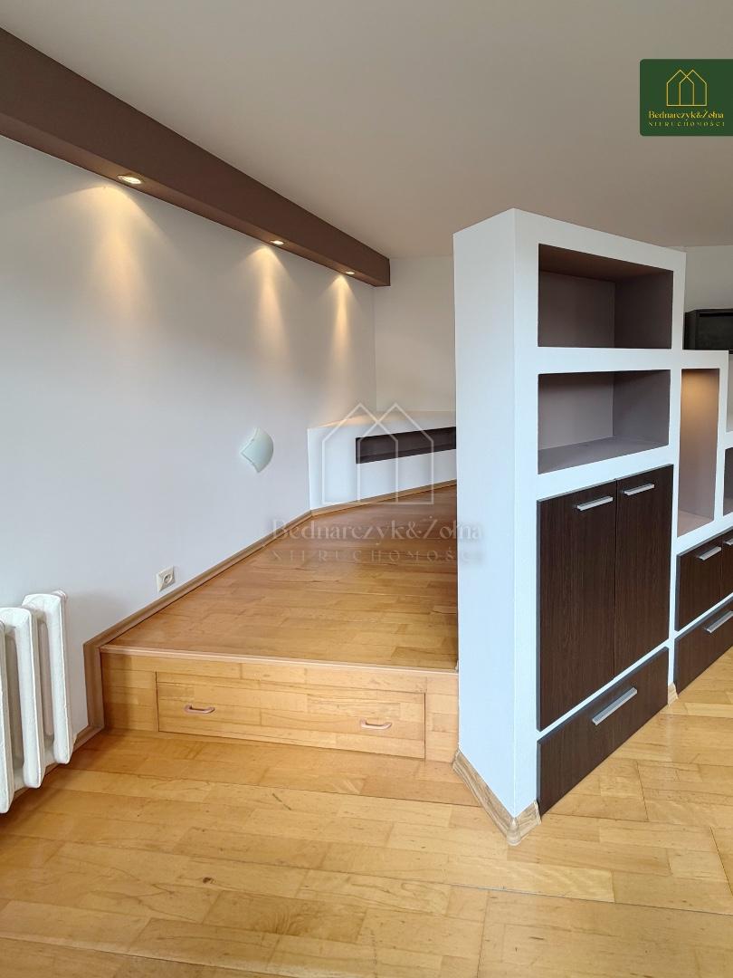 Przytulne i słoneczne, 2- pokojowe mieszkanie na parterze z balkonem