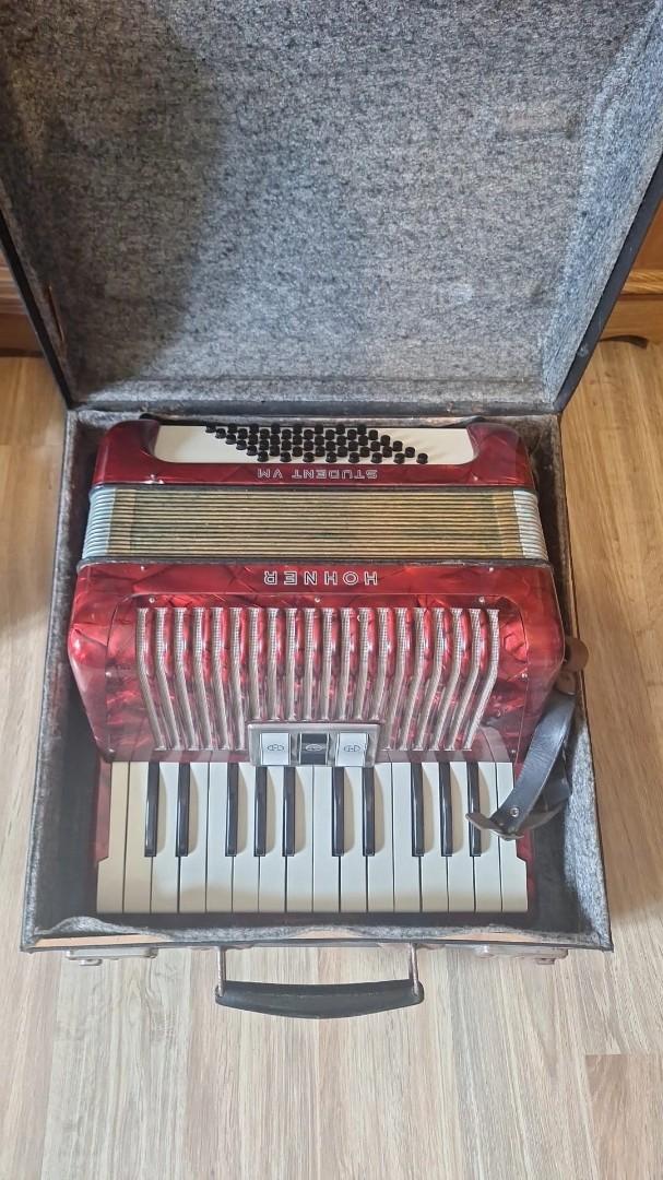 Hohner student 48 basów