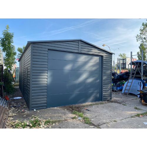 Garaż blaszany 5x9m brama segmentowa