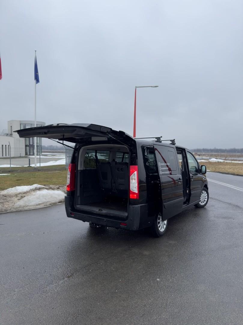 Wynajem Citroen Jumpy Combi 9-osobowy
