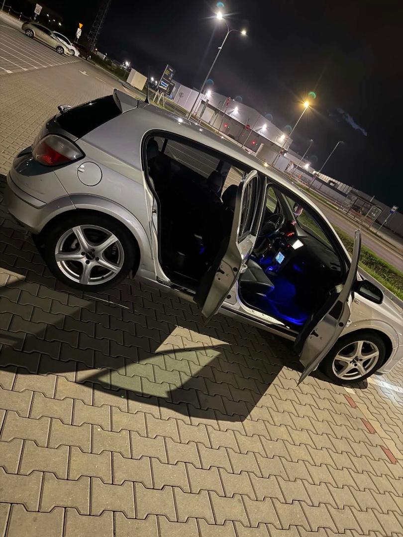 Opel Astra H 1.6 benzyna + LPG