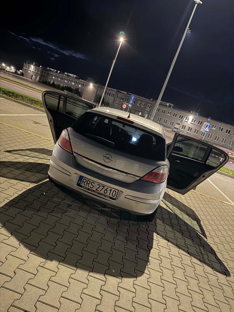 Opel Astra H 1.6 benzyna + LPG