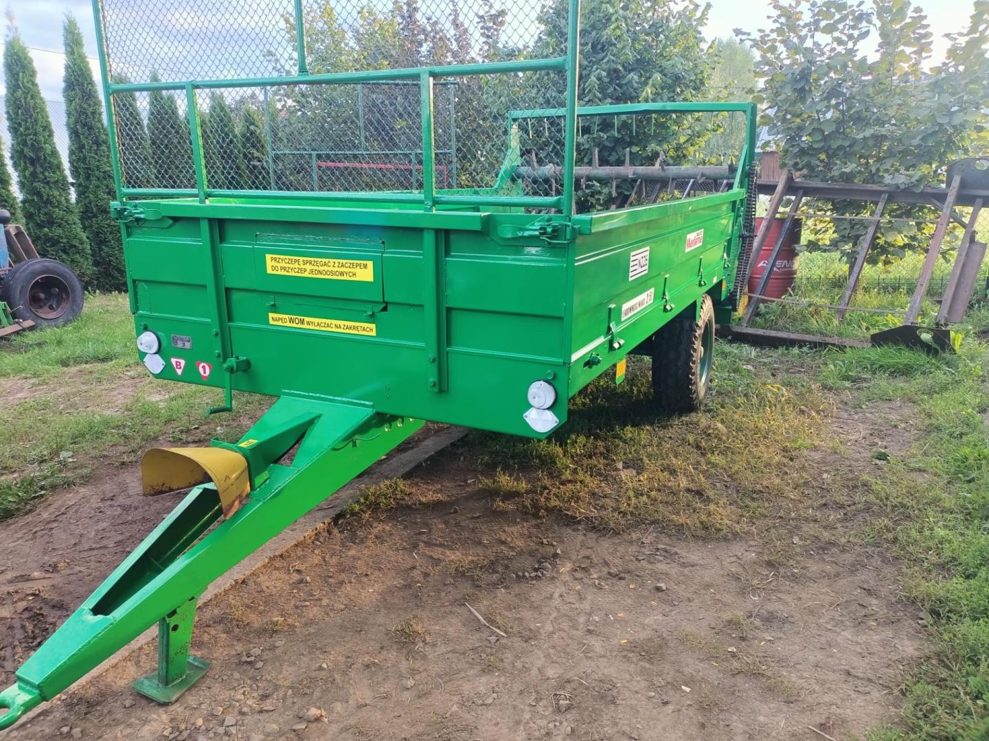 Rozrzutnik obornika jednoosiowy 2.5T