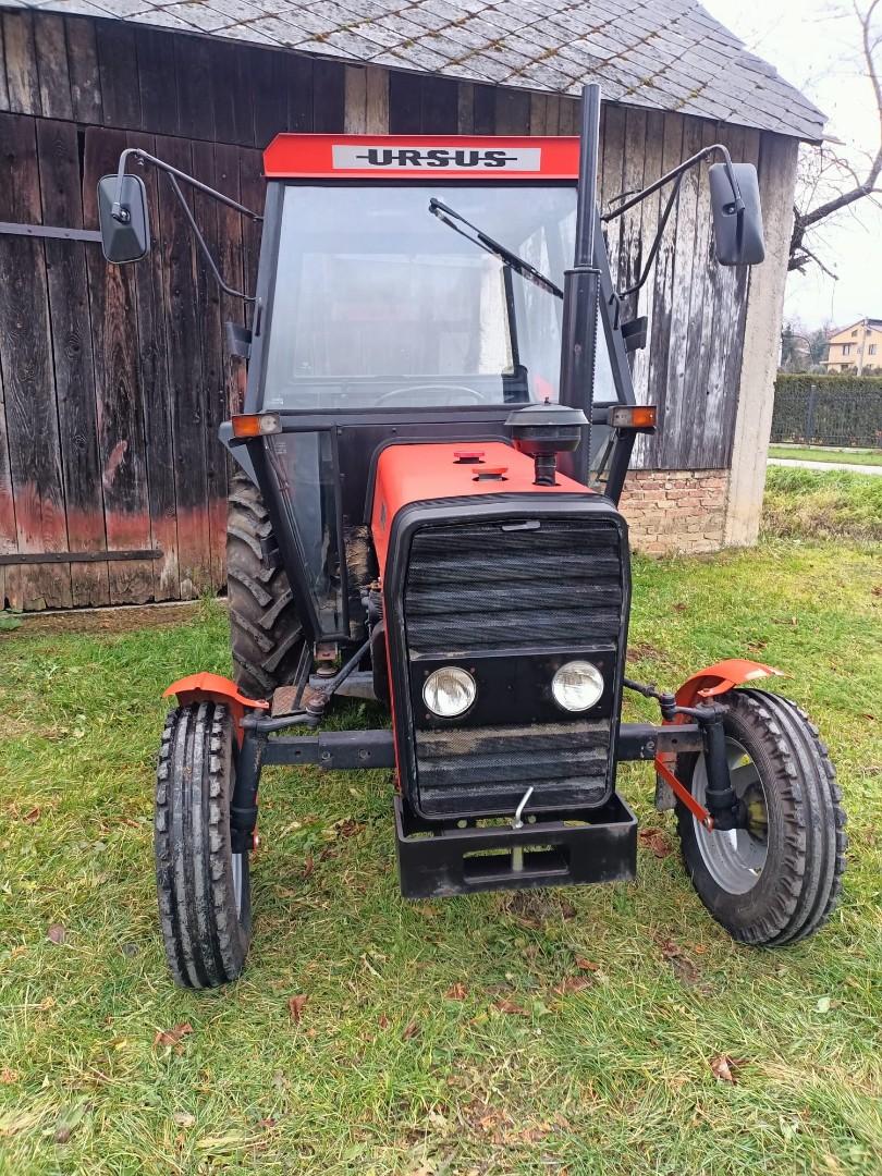 Ciagnik URSUS 2812