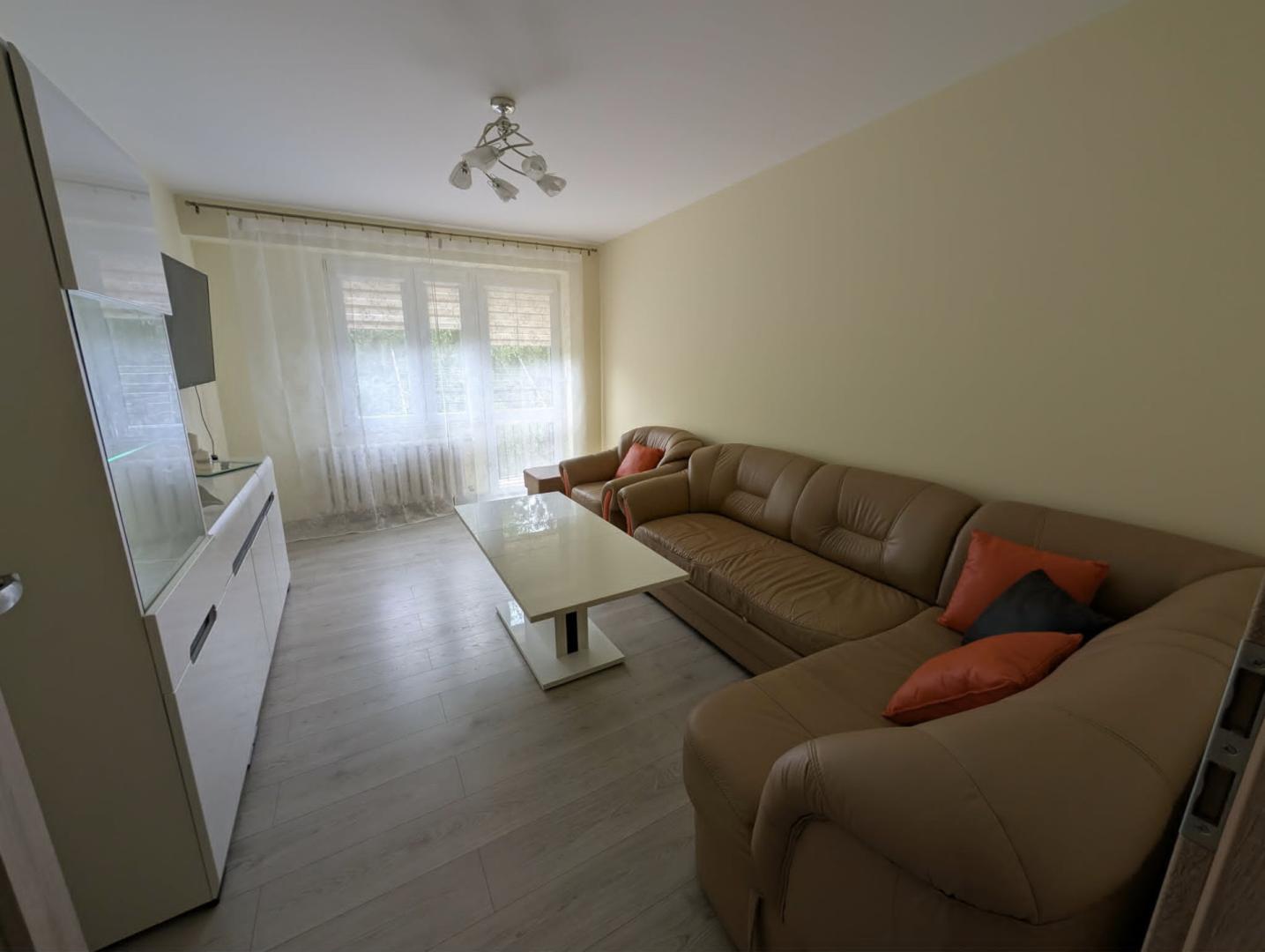 Mieszkanie 2 pokoje + duży aneks na 1 szym piętrze na os. Szajnochy