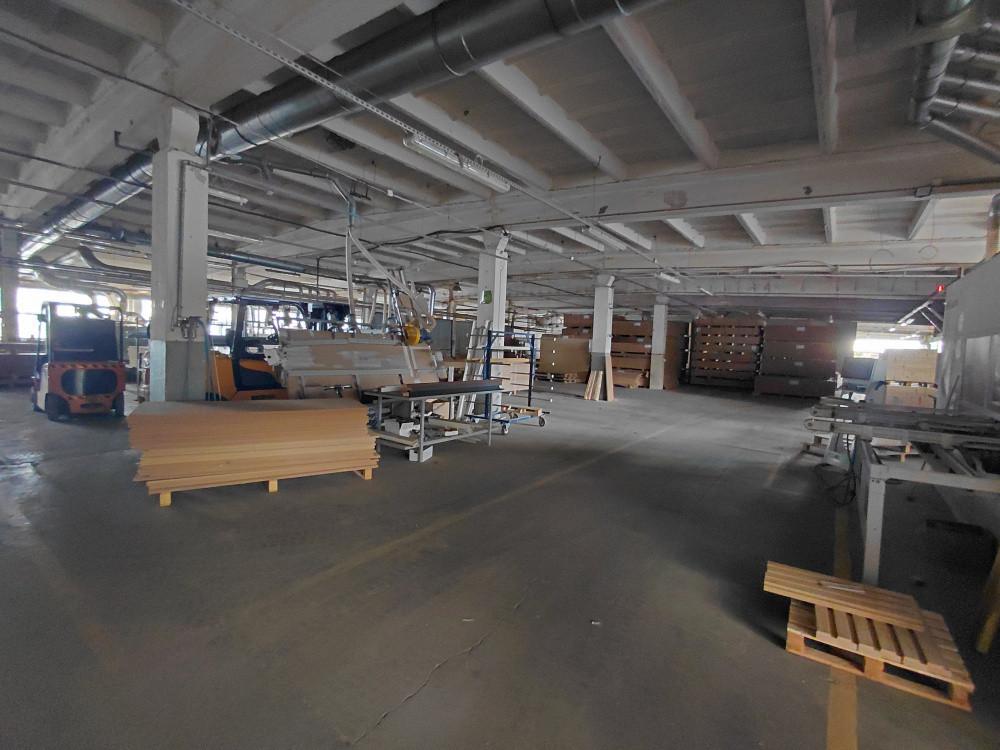 Hala Produkcyjno Magazynowa pow. ok. 2500m2 Krosno