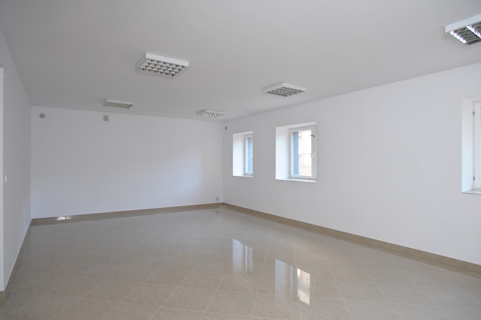Lokal handlowo-usługowy 145 m | Centrum Jasła | Parter | Parking
