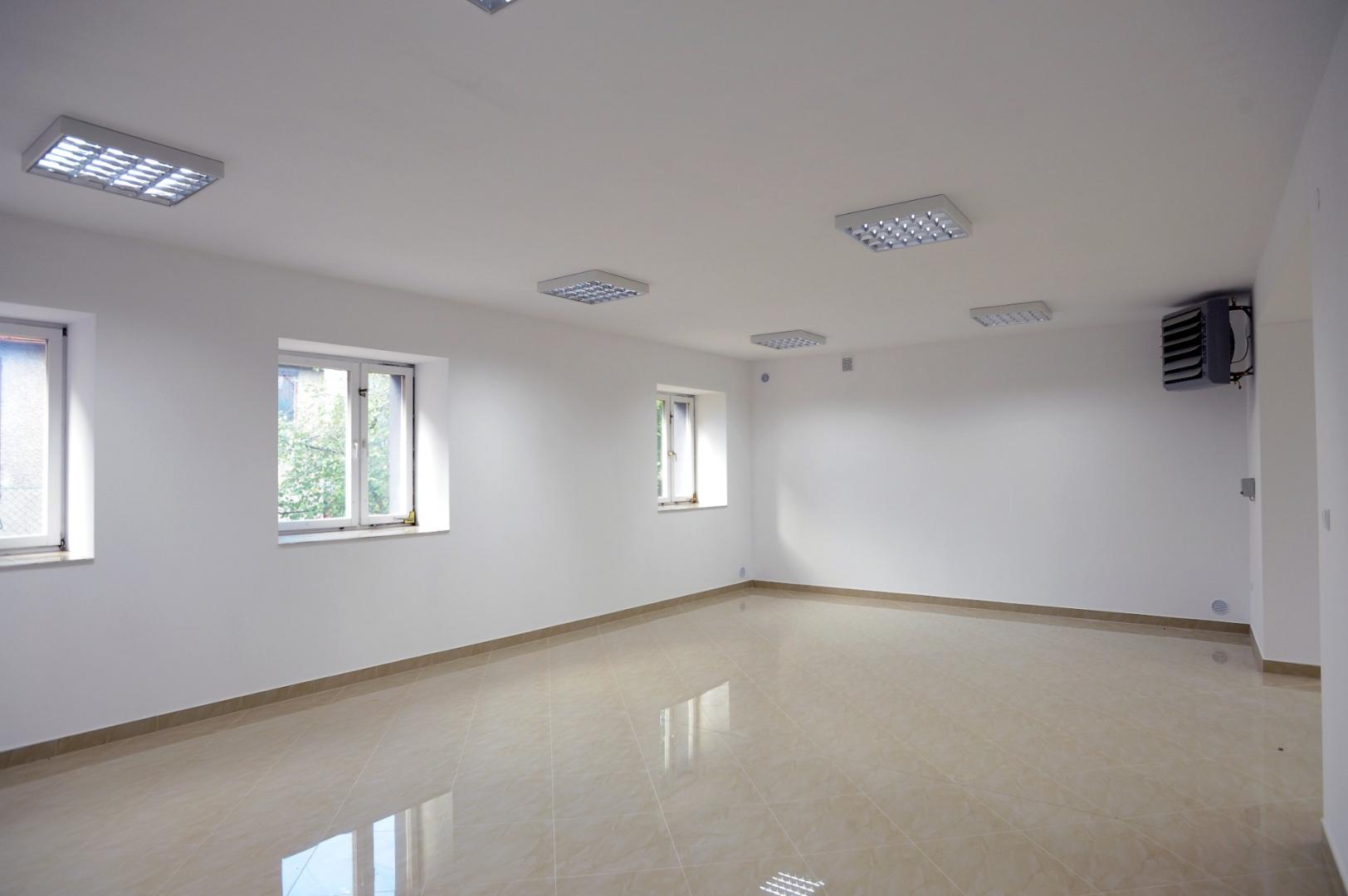 Lokal handlowo-usługowy 145 m | Centrum Jasła | Parter | Parking