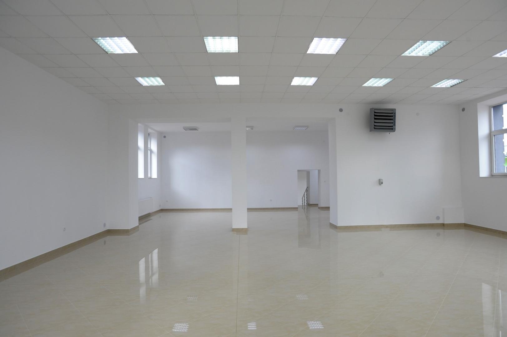 Lokal handlowo-usługowy 250 m | Parter | Witryna | Parking