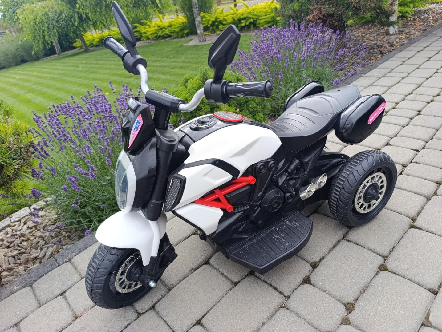 Motorek na akumulator dla dzieci