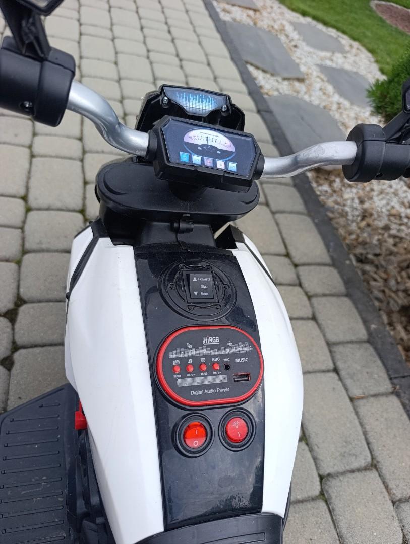 Motorek na akumulator dla dzieci