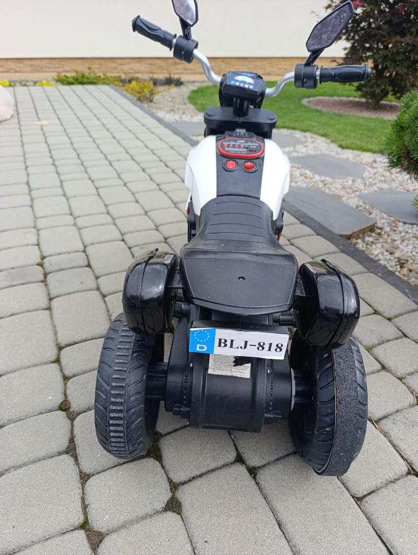 Motorek na akumulator dla dzieci