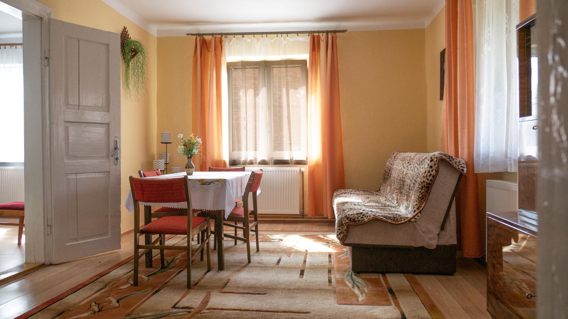 Do sprzedania dom wraz z budynkami gospodarczymi