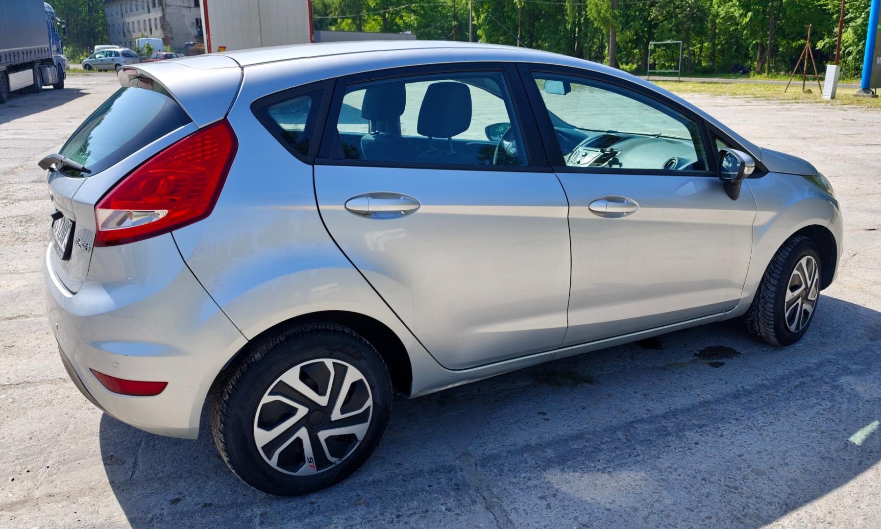 Sprzedam ford fiesta 1.4 tdci 70km